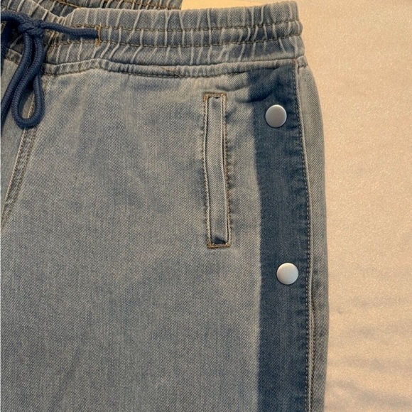 Austin Landing Women’s Two Tone Blue Wide-Leg Tear Athletic Pants NWT 5 - Picture 8 of 10